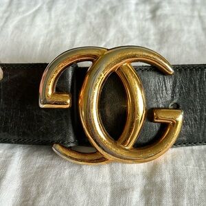 Vintage Gucci belt. Shows some wear but still a great piece!